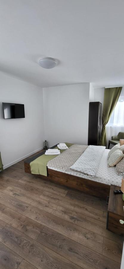 Huesca House Hotel Turda Luaran gambar