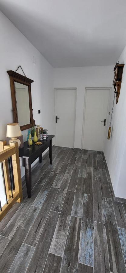 Huesca House Hotel Turda Luaran gambar