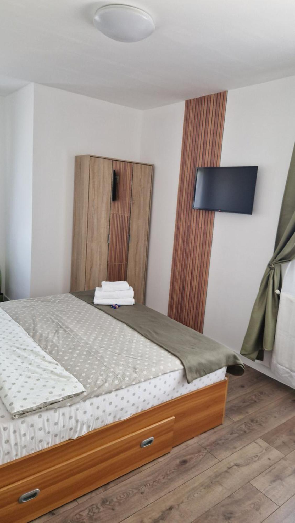 Huesca House Hotel Turda Luaran gambar